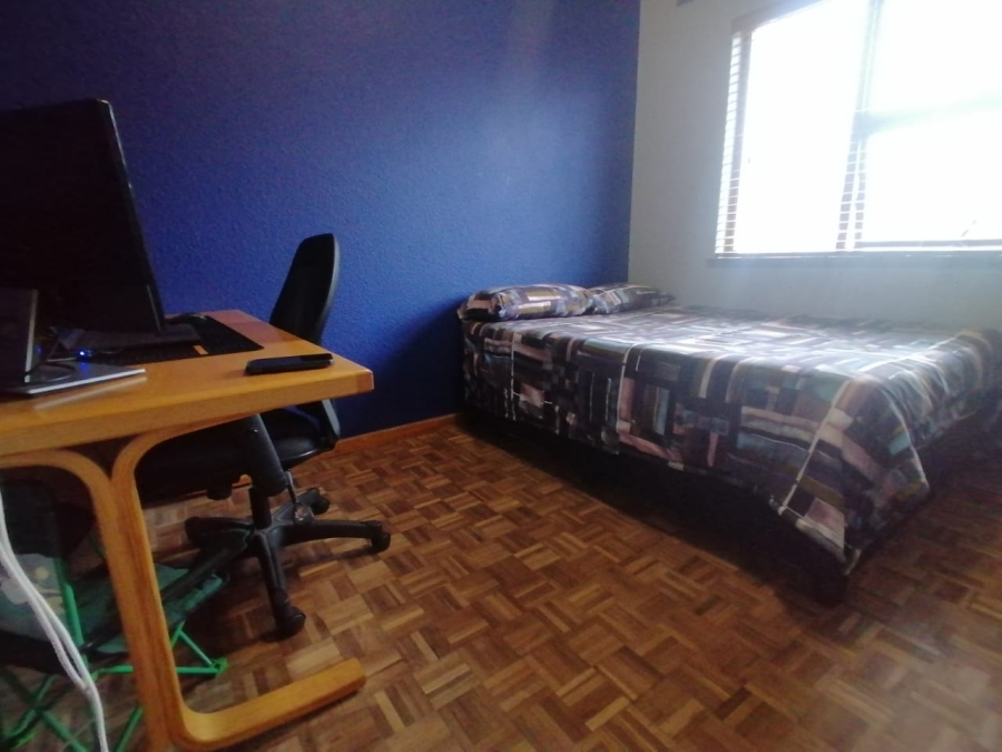3 Bedroom Property for Sale in Peerless Park Western Cape
